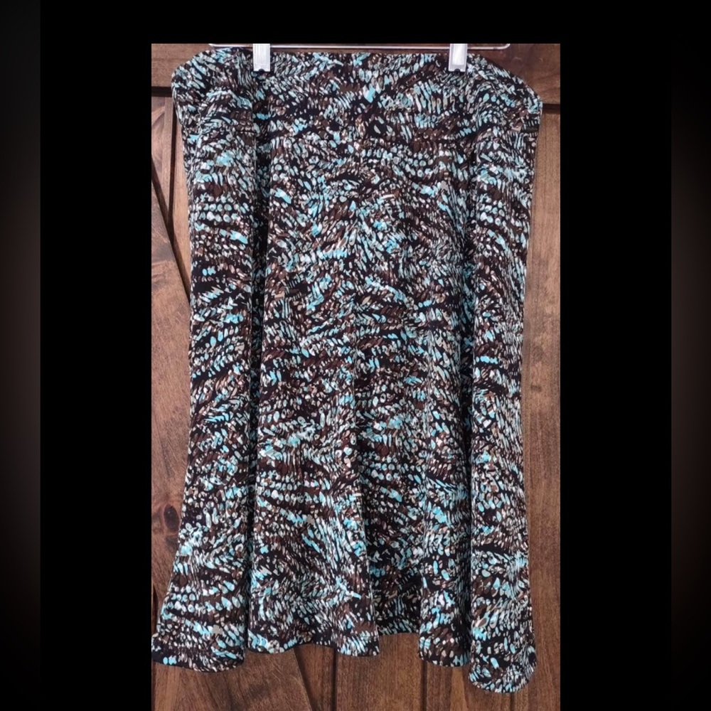 Skirt Medium Dressbarn 22” Length Blue Brown Elastic Waist C5489